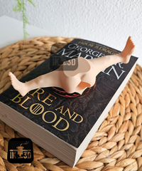 Cheeky Page Holder: Funny Hands-Book Holder for Readers