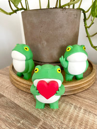 Cheeky Frog Figurine Holding a Heart - Cute Romantic Novelty Gift Decor