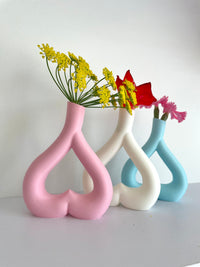 Minimalist Heart Vase for Fresh & Dried Flowers | Romantic Home Decor