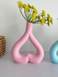 Minimalist Heart Vase for Fresh & Dried Flowers | Romantic Home Decor