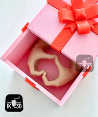 Romantic Pop-Up Heart Hands Surprise Gift Box