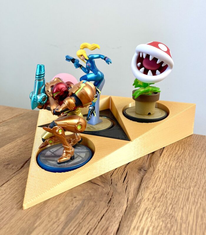 3D Printed Triforce Amiibo Figurines Display Stand for Gaming Desks