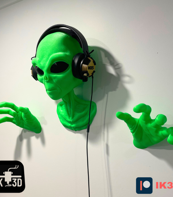 Cosmic Horror Gaming Headset & Controller Wall Mount Display Space Monster