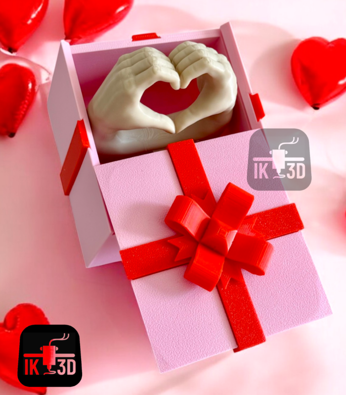 Romantic Pop-Up Heart Hands Surprise Gift Box