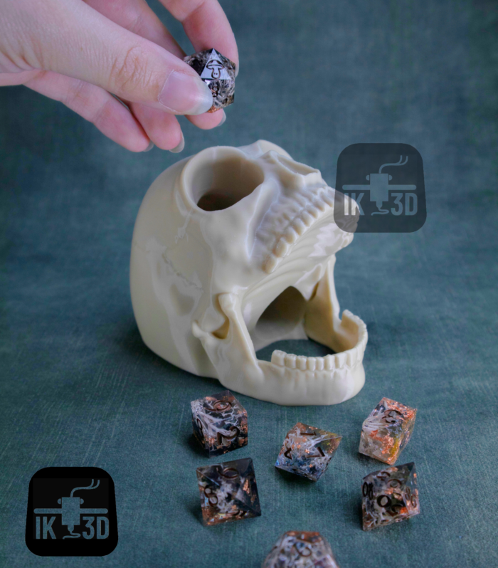 Macabre Screaming Skull Dice Tower for Tabletop RPG Gamers